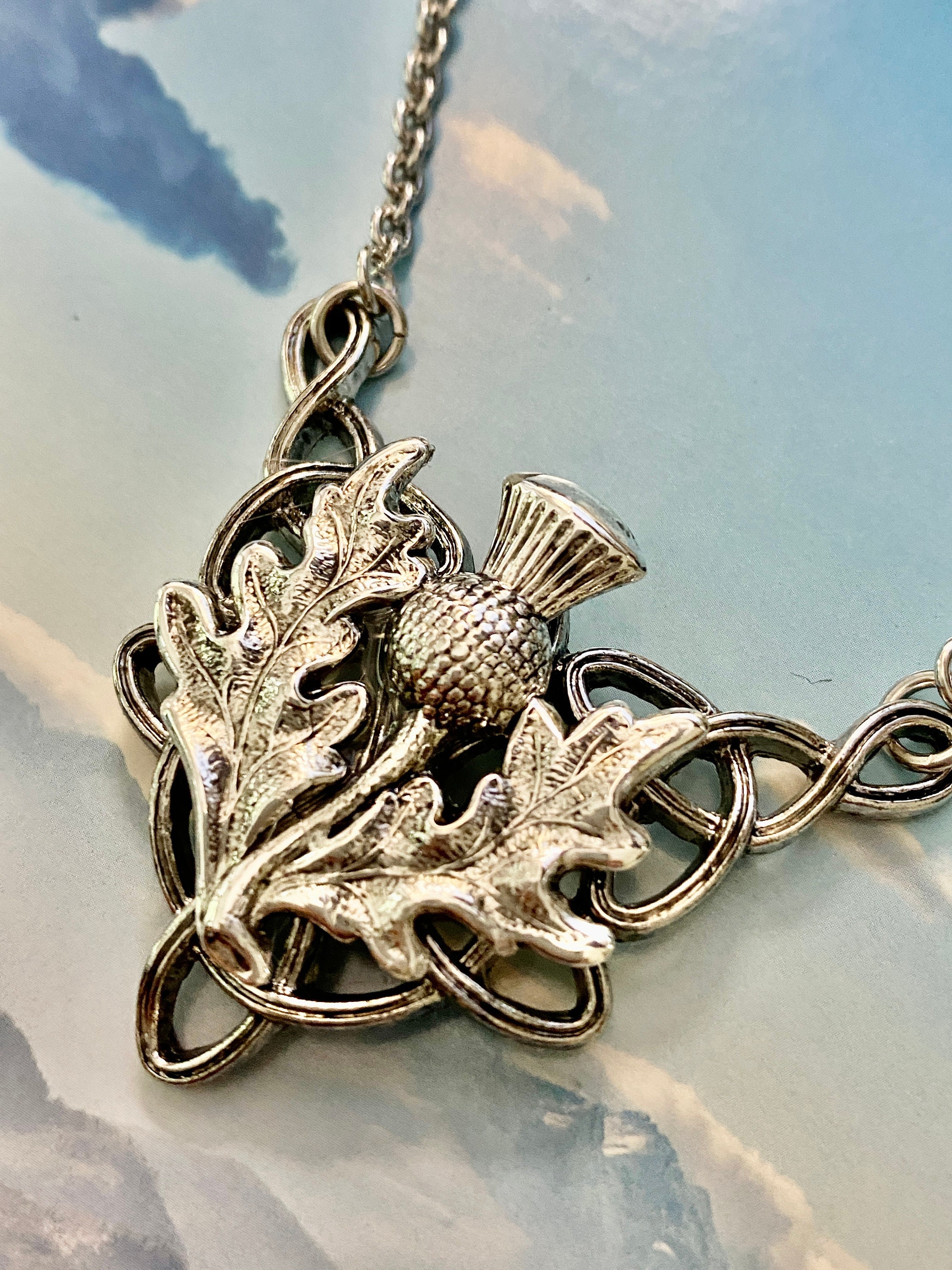 Collana Con Cardo Scozzese In Argento 925 E Nodo Celtico: Regalo Unico E Simbolico