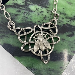 Celtic bee necklace Scottish wedding necklace silver necklace Celtic knots and bee Vintage