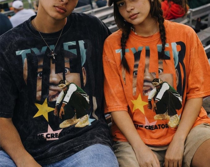 Snow Washed Unisex Fan Style T-Shirt, Vintage Streetwear Cotton Tee