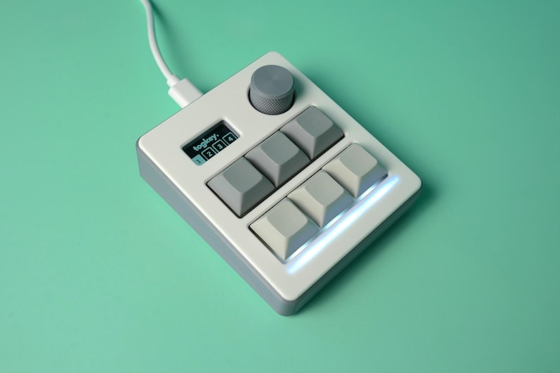TogKey Pad Plus: Mini teclado con macropad programable de 6 teclas / Perilla de volumen / Pantalla OLED / Iluminación RGB / Interruptores mecánicos intercambiables en caliente / QMK Cool Gray