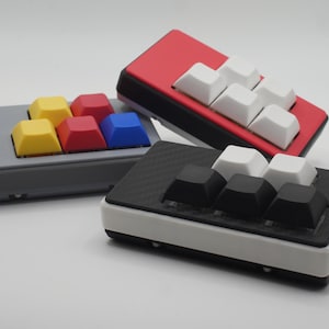TogKey Pad SE: 5-Key Programmable Macropad Mini Keyboard Media Controller with RGB Lighting and Hot-Swappable Mechanical Switches