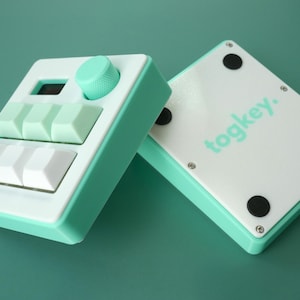 TogKey Pad Plus: Mini teclado con macropad programable de 6 teclas / Perilla de volumen / Pantalla OLED / Iluminación RGB / Interruptores mecánicos intercambiables en caliente / QMK imagen 6