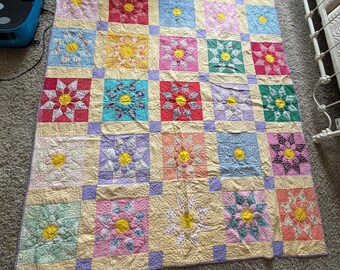 Vintage Handmade Floral Star Colorful Vibrant Quilt 83x75 1930's-40's Cottage