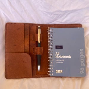 Couverture pour ordinateur portable A6 en cuir de kangourou véritable. (Cahier inclus)
