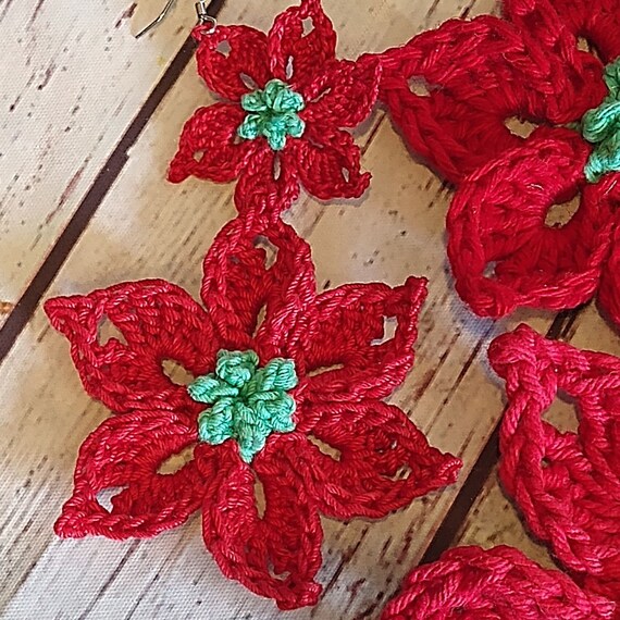 Noche Buena Christmas Earring and Ornament Crochet Pattern - Etsy