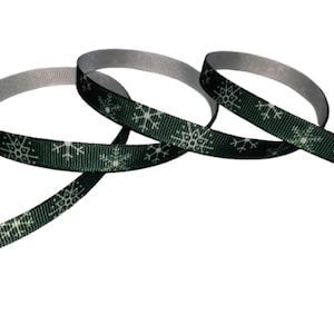 Snowflake on Green Background 3/8&quot; Printed Grosgrain Ribbon, Holiday Baking Tie, Winter Trim