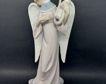 Lladro Flowers of Peace 1867 RARE Angel Girl Basket Dove Piece
