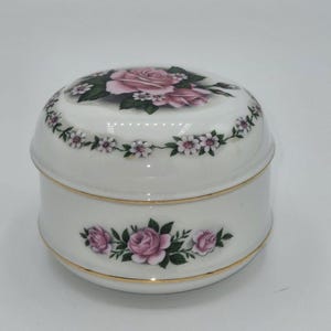 Heritage House Celebration Of Love  Trinket Porcelain Music Box Anniversary