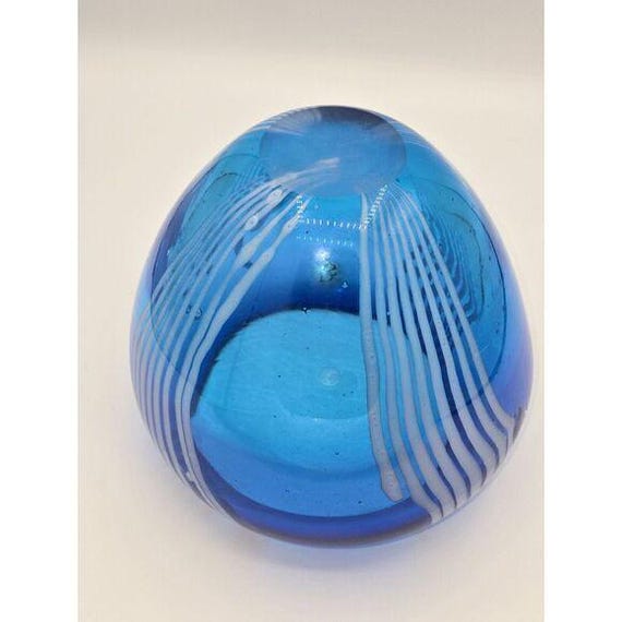 DS Studio 青いアートガラスの花瓶、白いストライプ模様 - Etsy 日本