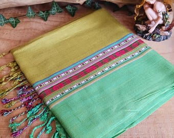 Indian Varanasi Scarves | Green and Mustard