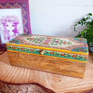 Zaha Hand Painted Indian Jewellery | Trinket box | Small