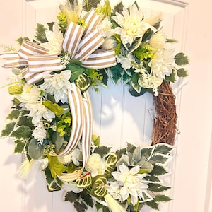 Custom Neutral Green & White Wreath with Burlap Stripe Bow – Elegant Front Door Décor, Year-Round Grapevine Wreath for Home or GiftCustom Br