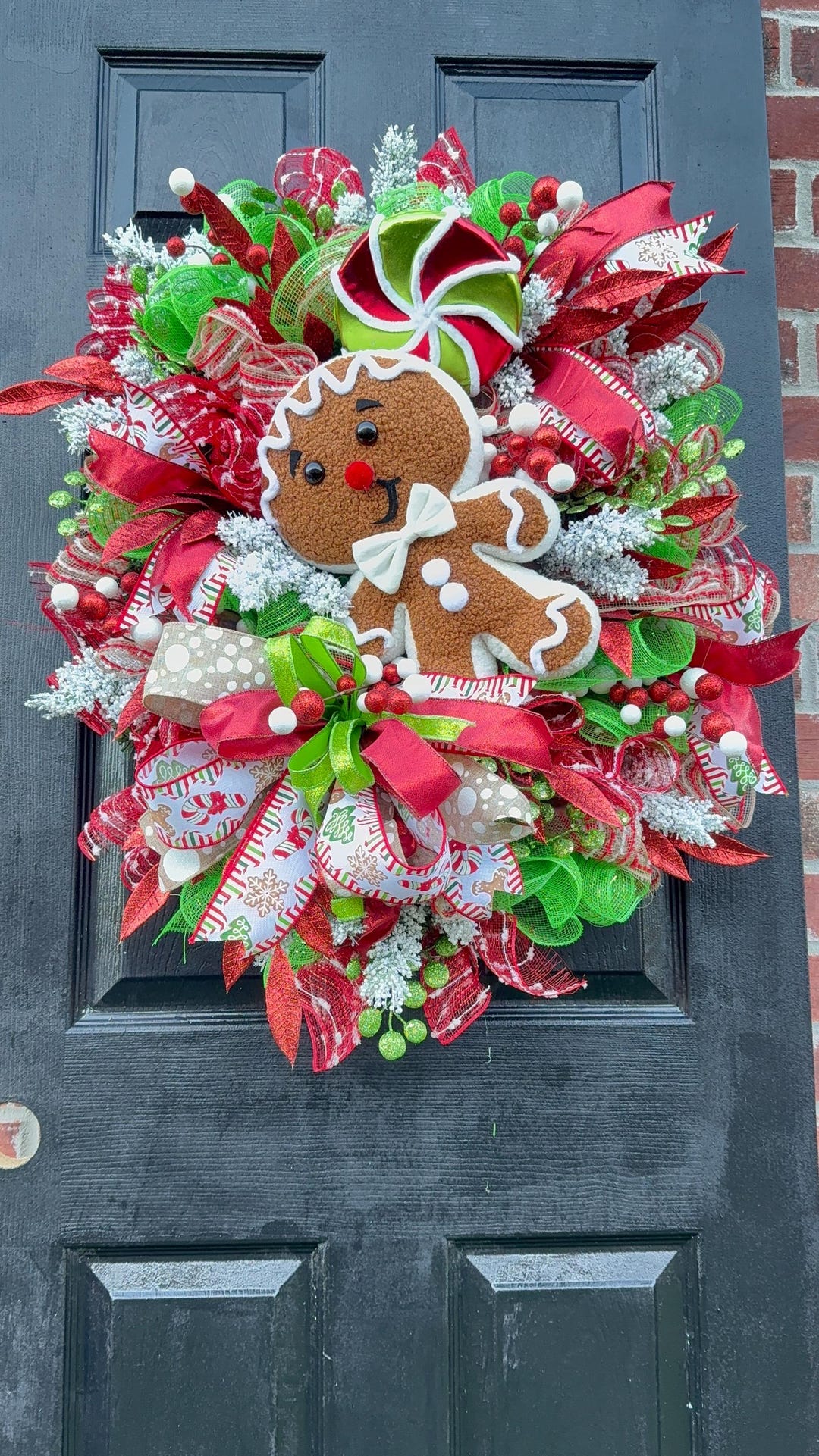 Gingerbread Man Christmas Wreath, Holiday Front Door Decor - Etsy