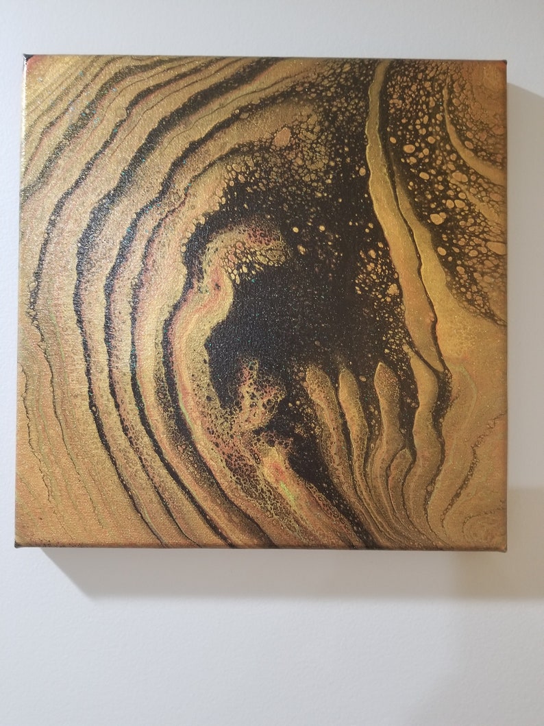 Acrylic Ring Pour Painting image 1