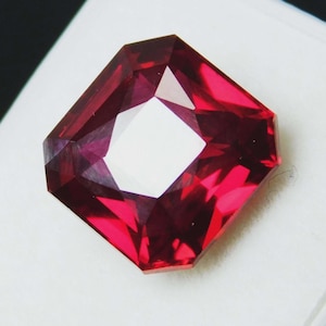7 Ct zertifizierter natürlicher Rubin heller reiner, lebendiger Rubin aus Burma Taube blutig roter Rubin Loser Rubin feinster Facettierter Natürlicher Rubin Mosambik Rubin