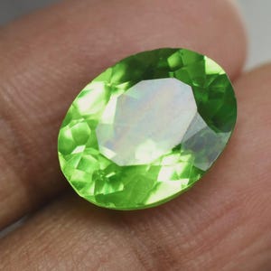 Precious 8 Ct Extremely Rare CERTIFIED Natural Peridot Stone Excellent Green Peridot oval Cut High Quality | Free Standard Delivery |