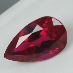 8 Ct Natürlicher Rubin Birnenform Burma Taubenblut Roter Rubin Edelstein Extrem selten und Princess Cut Edelstein Geburtstagsgeschenk für Sie