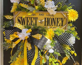 Bumble Bee Wreath Bee Wreath Spring Wreath Summer Wreath  Front Door Decor Summer Whimsical Wreath Mother’s Day Year Round Wreath