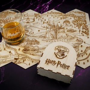 Dessous de verre Harry Potter Poudlard | Sous-bocks style Harry Potter, Cadeaux pour fan de Harry Potter, Hermione, La baguette choisit le sorcier
