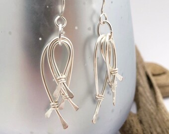 Hammered Wire Earrings, Wire Earrings, Drop Earrings, Dangle Earrings, Metal Earrings, Gift for Mom, Holiday Gift