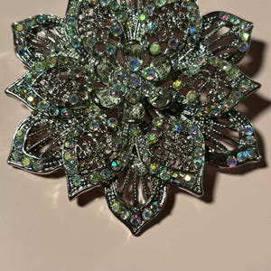 Vintage Silver Tone & Rhinestone Flower Pin