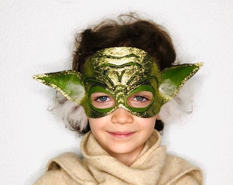 Yoda Mask - Inspired by Yoda - Green glitter - Star Wars - Jedi Master - Costume - Cosplay - Halloween - Purim - Dress Up - Handmade