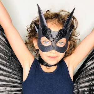 Black Dragon Mask - Inspired by Starflight of Wings of Fire