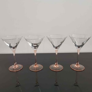 ピンクの脚付きカクテルグラス 4 個 Luminarc France