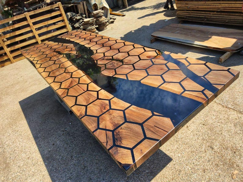 Mesa de comedor de epoxi negra con diseño de panal, mesa de comedor de madera de nogal cortada a medida, muebles de cocina recuperados imagen 8