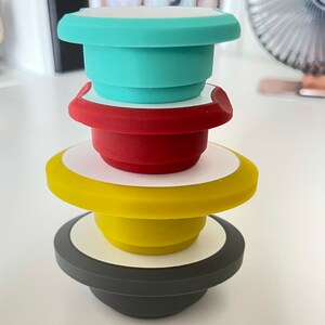 BPA Free, Easy Grip Silicone Bottle Cap Protector for Personalization and Hygienic, Identification, Identify Water Bottle Cap Identifier