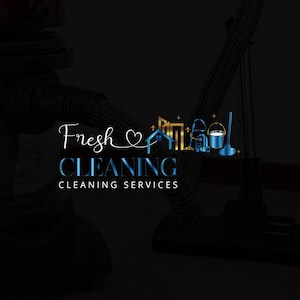Op de afbeelding: Een logo voor een schoonmaakservice genaamd "Fresh Cleaning" met de tekst "Cleaning Services" eronder. Het logo toont een gestileerd huis met een hart, een stofzuiger, een emmer en een dweil.