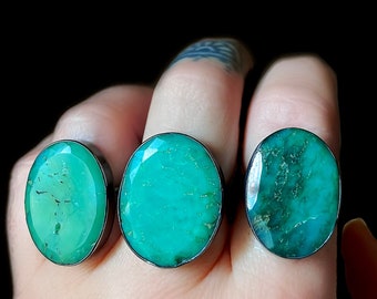 Chrysoprase ring, green stone ring