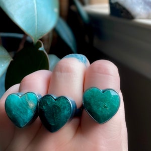 Emerald ring, heart ring, emerald stone ring, Ring for her, Green stone ring, May Birthstone ring