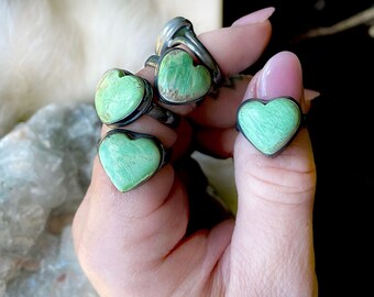 Chrysoprase ring, heart ring, green stone ring, valentines ring, boho ring