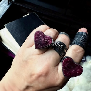 Rubinring, äkta rubinring, statementring, hjärtring, present till henne bild 2