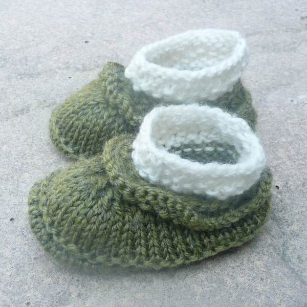 Knitting Pattern Baby Booties Baby Shoes - Simple Seamless Baby Ruffle Boots (0 - 12mths)
