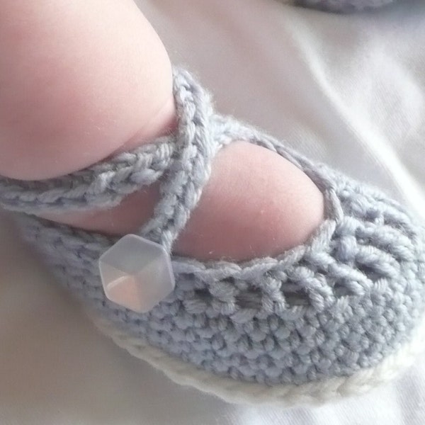 Crochet Pattern Baby Booties - Baby Ballerina Dance Shoes (3 Sizes 0 - 12 mths)