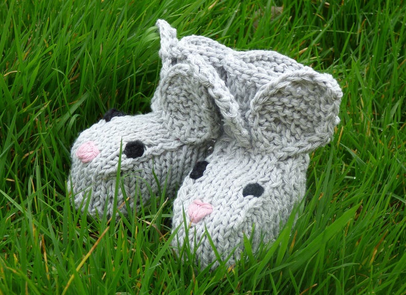 Baby EASTER KNITTING PATTERN Baby Bunny Booties 2 Sizes Newborn 12 Mths Baby Bootees, Boots, Shoes, perfect Baby Shower Gift image 4