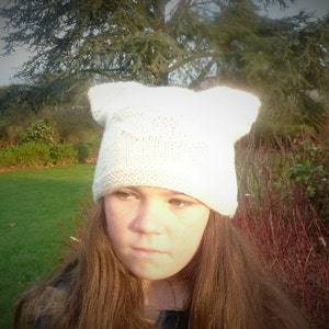 Cute Cat Knit Hat Pattern with Ears, Quick & Easy Knit for Gifts Christmas Presents 6 sizes from Baby to Adult L image 3