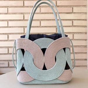Ein Beutel mit Baumwollringen, Baumwollseil Tasche, Baumwollkordel Tasche, Handgemachte Seil Tasche, Sommer, Die Zick-Zack Technik, Geschenk für Sie