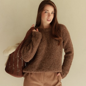 Alpaca boucle woman oversized sweater. Alpaca sweater. Merinowool sweater. Boucle alpaca sweater. Oversized sweater. Woman pullover.