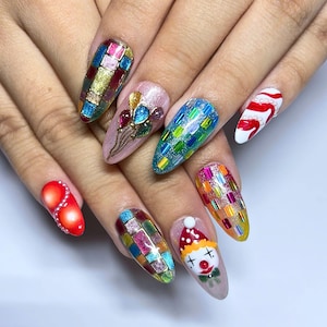 Colorful Carnival Press On Nails, Clown Balloon Moon Handmade Halloween Reusable Almond Set