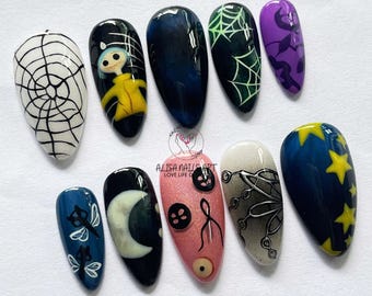 Coraline Inspired Press On Nails, Handmade Halloween Fake Nail Set with Spiders, Buttons, Stars, Moon, Creepy Cute Gothic Nail Art