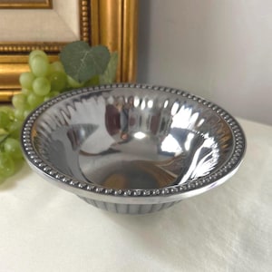 Wilton Armetale Flutes and Pearls Round Bowl. Used for Dessert/Fruit/Snack Bowl 6” Diameter x 2-1/8” H. silver tone with beaded rim and fluted sides.