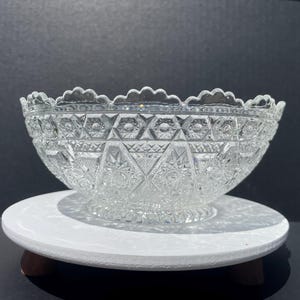 Antique EAPG Imperial Glass Berry Bowl: Diamond Lace Pattern, Scalloped Rim #434