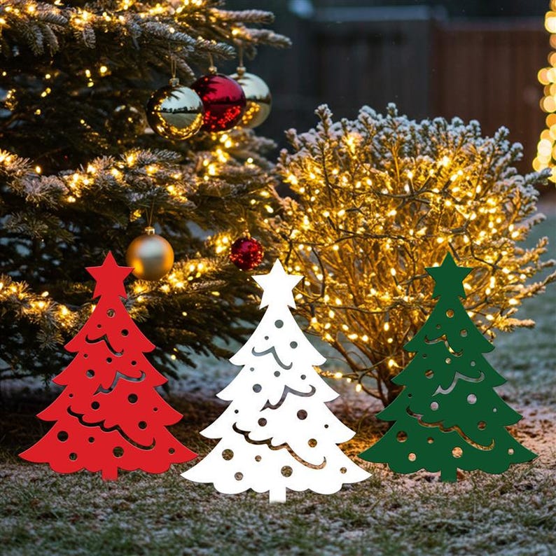 Outdoor Metal Christmas Treenull