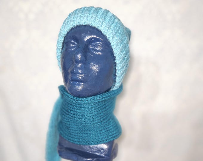 106- Long stocking hat Deep teal 45" and matching tassel