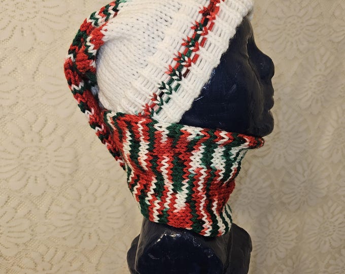 111-long stocking hat Mistletoe and white with fur pom pom 35"