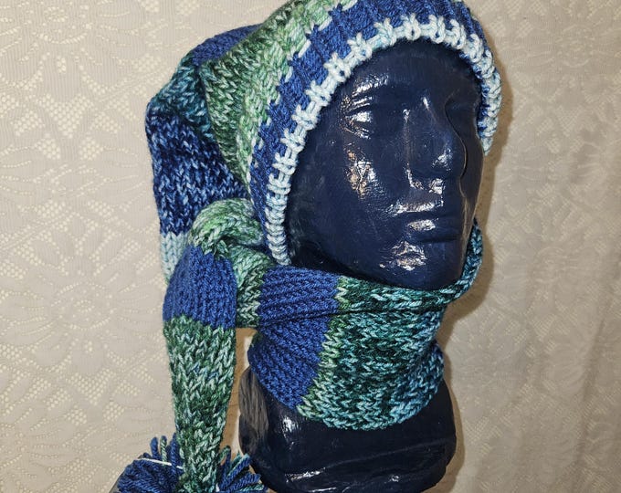 147-Extra Long Knit Stocking Hat/ Blue & Green with Pom Pom 43"