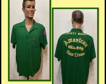 MV110  Vintage 1950's/60's rayon bowling shirt by King Louie. Size X large